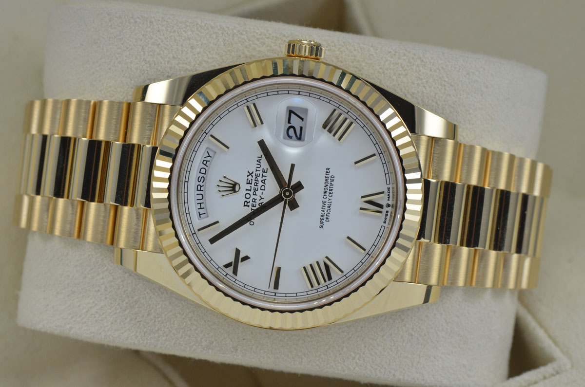 NEW 2022 Rolex Day Date 40 18K Yellow Gold President White Roman