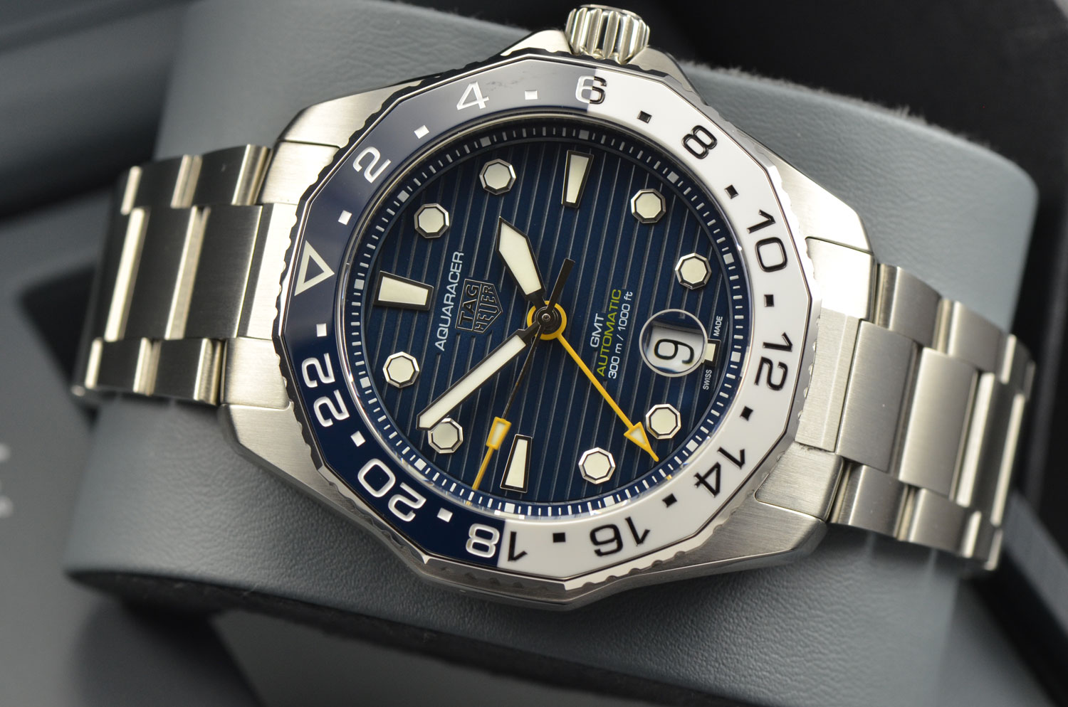 NEW 2022 Mens TAG Heuer Aquaracer Professional 300 Calibre GMT