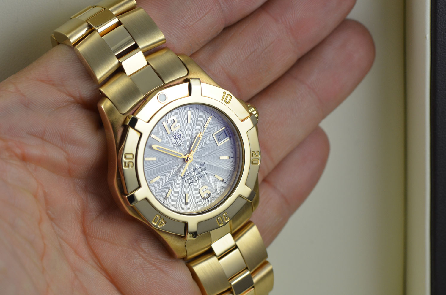 Mens TAG Heuer 2000 Exclusive 18K Yellow Gold Automatic Chronometer 39MM Watch WN5140.BG0351