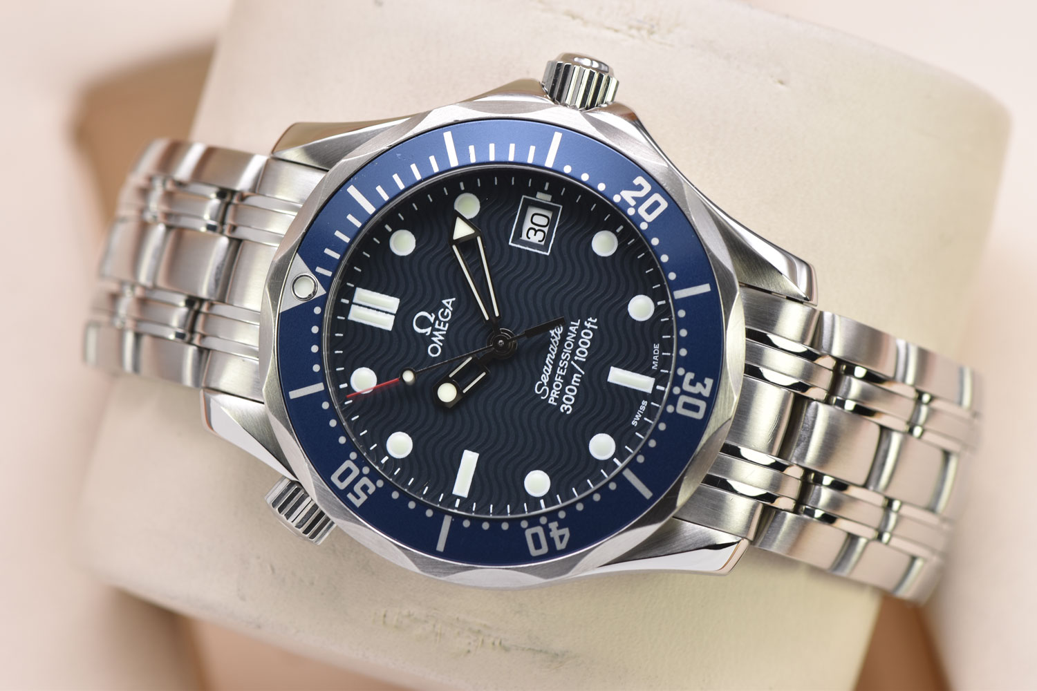 Omega Seamaster Professional 300M Quartz Blue Wave Dial