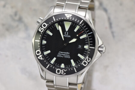 Mens Omega Seamaster Professional 300M Quartz Black Wave Dial 41MM Stainless Steel Watch 2264.50 B+P #4072